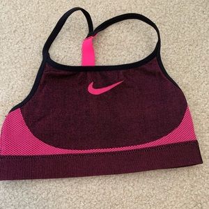 Nike sports bra size Medium